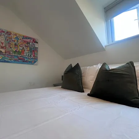 The Bluebird Iii Guest house Leeds (West Yorkshire)